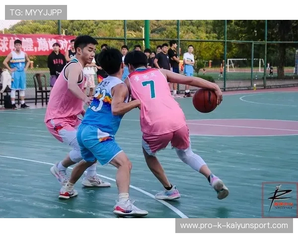 山东泰山外围传切的连贯性为比赛注入活力