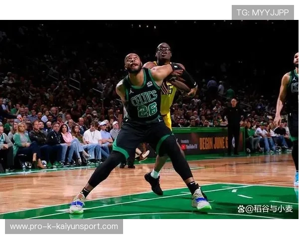 布朗强攻篮下，凯尔特人内线优势明显——从战术理解到个人技巧的全分析